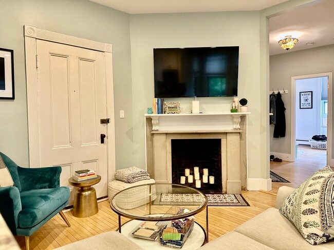 Photo - 49 Grove St Condo Unit 4