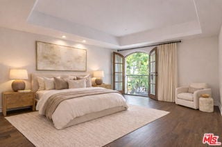 Photo - 353 S Reeves Dr