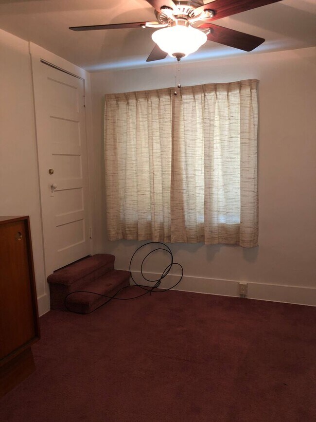 Photo - Unique 3 bed 1 bath home for Rent