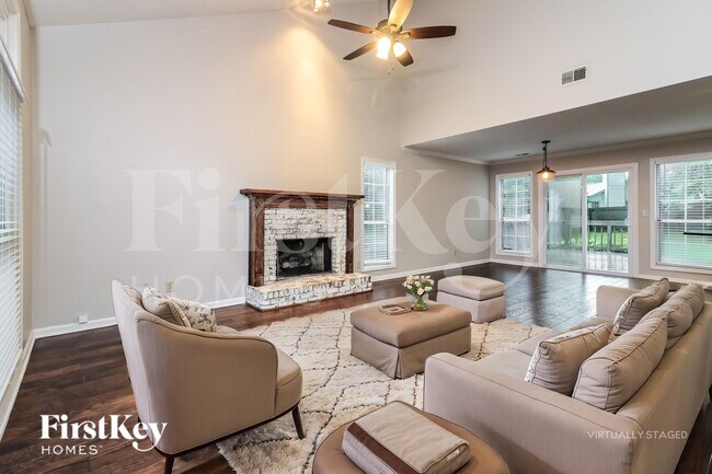 Photo - 1926 Diamond Pl