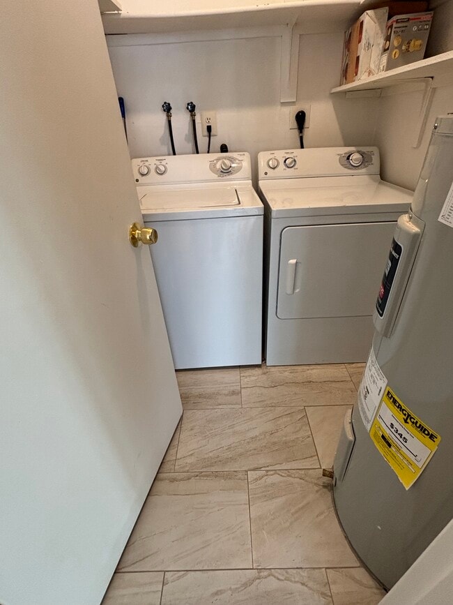 Photo - 179 Amberly Dr Unit D