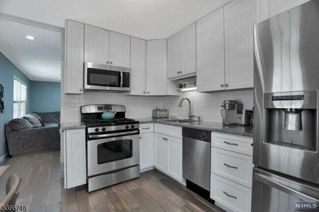 Photo - 16 Brookside Ave