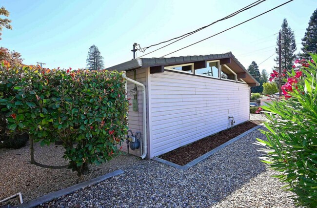 Photo - 4602 Emily Ct