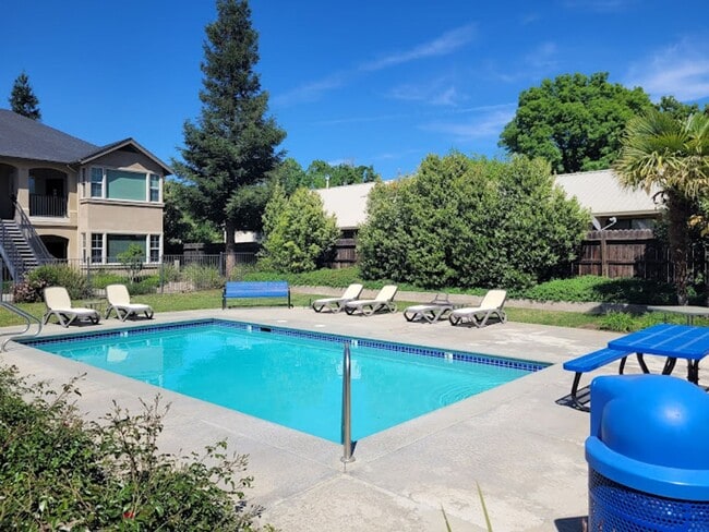 Photo - Hartford Square 2 Bedroom 2 bath apartments