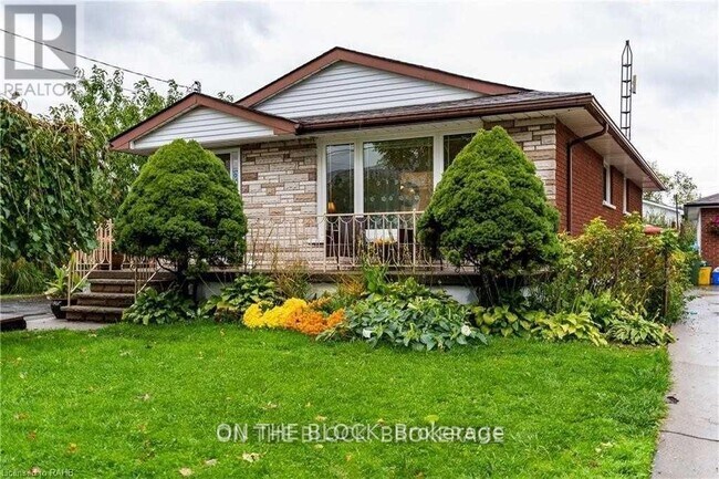 Photo - 151 Nugent Dr