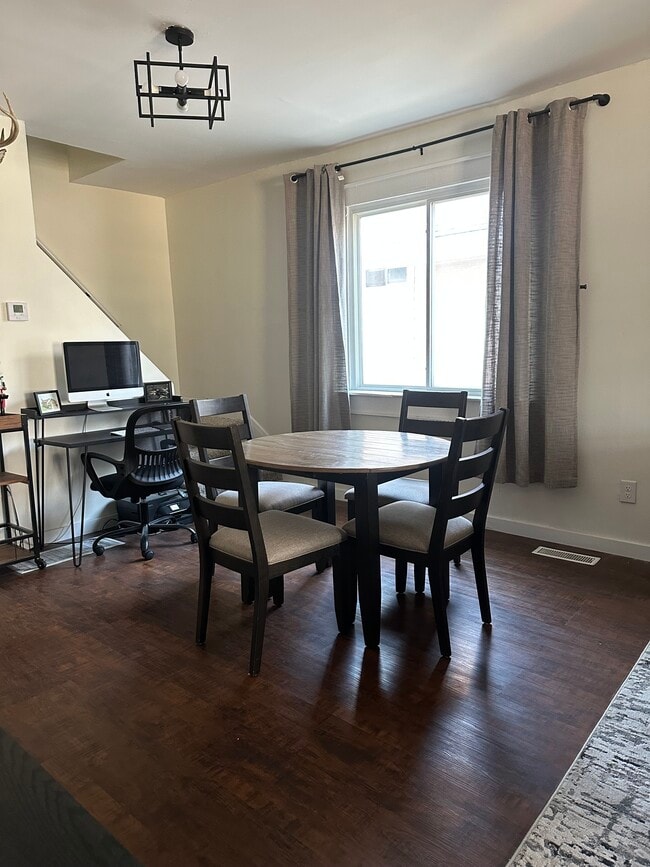 Photo - 627 Sheldon Ave