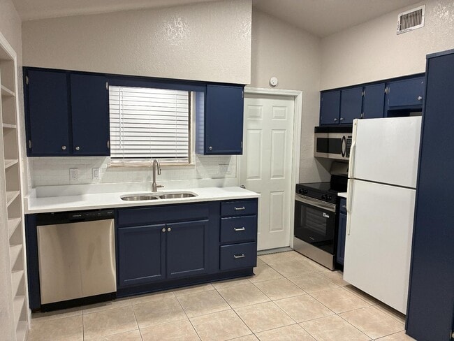Photo - 1502 Cologne Dr