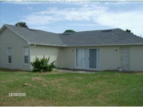 Photo - UPDATEED 3 BEDROOM 2 CAR GARAGE HOME WITH LARGE BACK YARD!