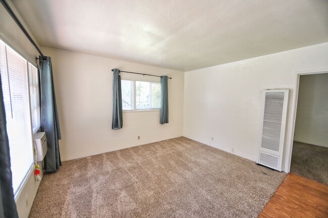 4225 V St