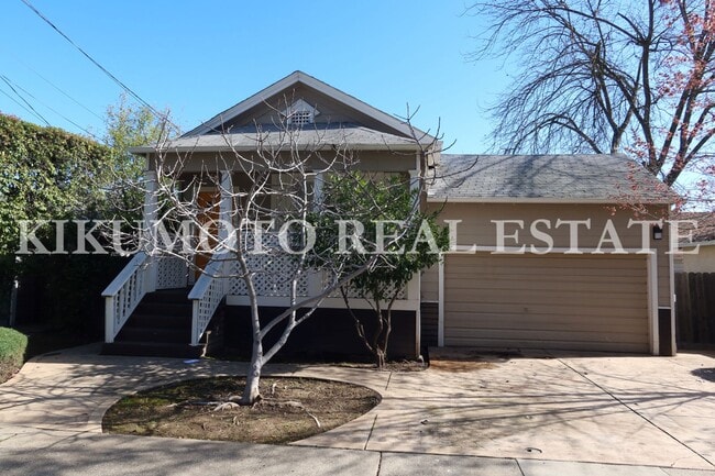 Building Photo - East Sacramento - 2 bedroom, 1 bath, 1 car garage