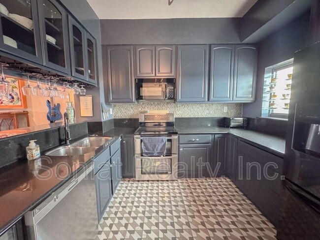 Photo - 7300 Lakeshore Dr Unidad Apt. 16