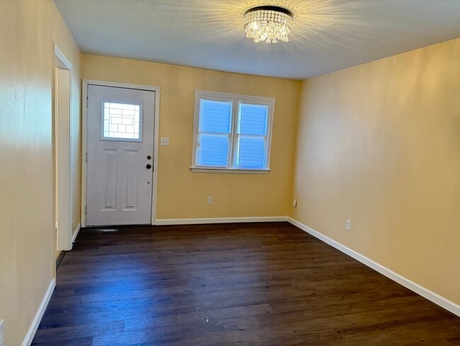 Photo - 1535 Vine St