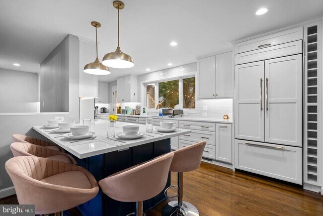 Photo - 5400 Williamsburg Blvd