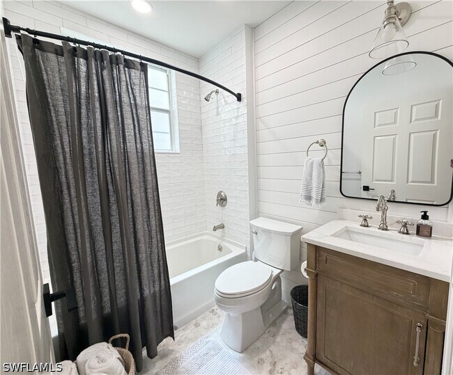Photo - 3062 Driftwood Way Unit 4301