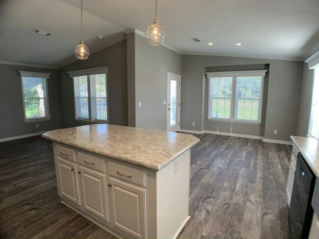 Photo - 3014 Acorn Trail