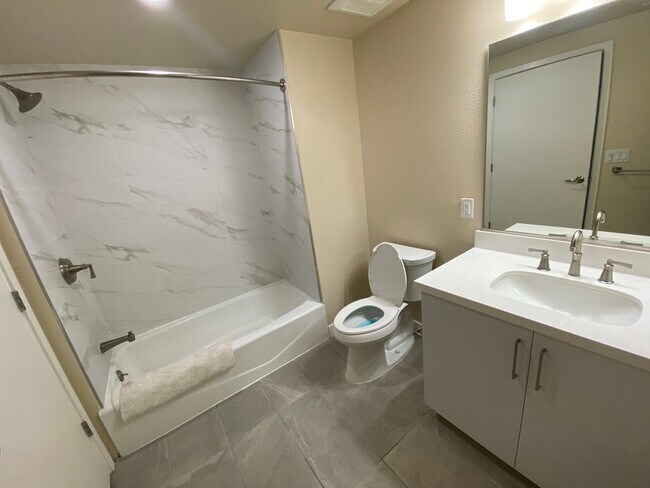 Photo - 1048 Monroe St Unit 302