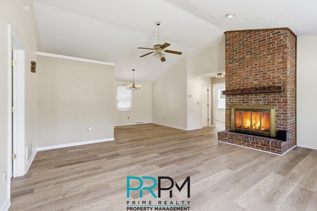 Photo - 5 Parkstone Ct