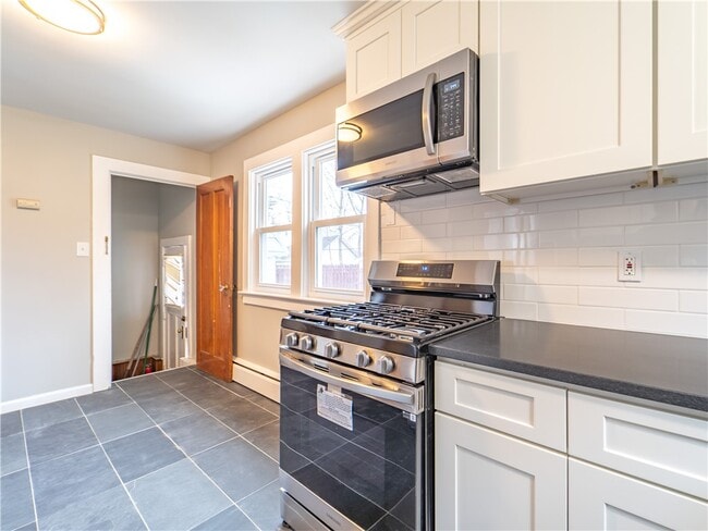 38 Elgrove Rd