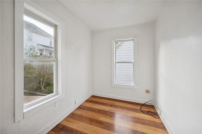 Photo - Charming 2 Bed 1 Bath in Butler!