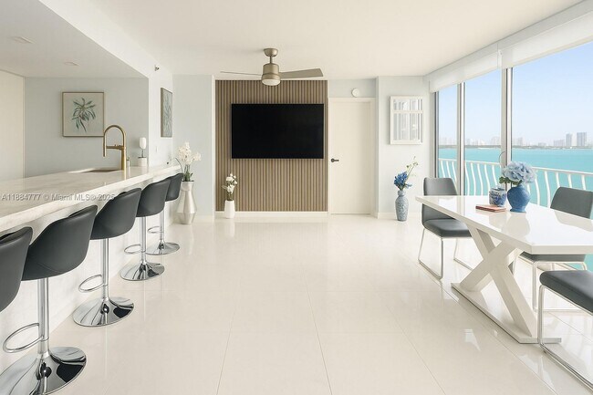 Photo - 7601 E Treasure Dr Unit 1123
