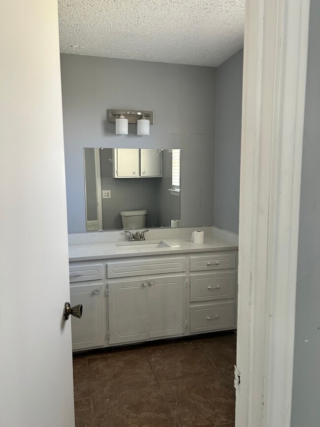 Photo - 215 Songbird Trl