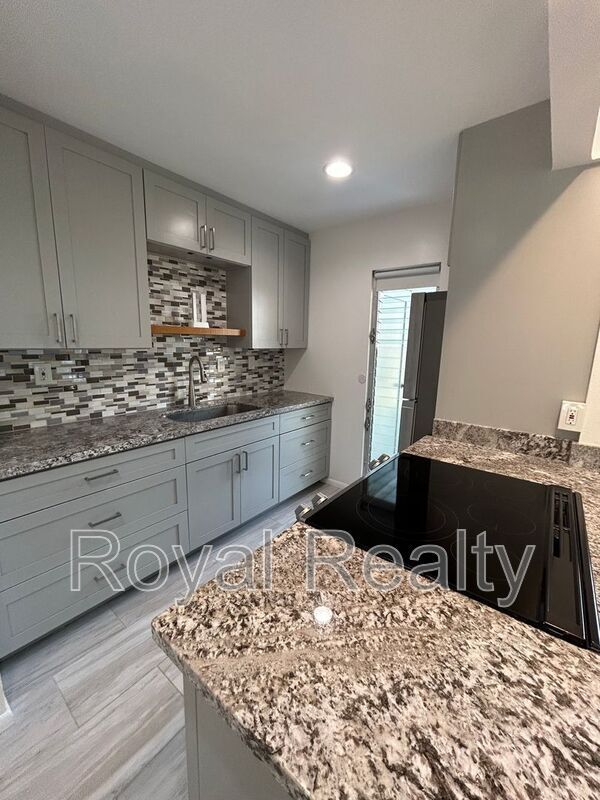 Photo - 94-521 Makohilani St. Unidad #1006