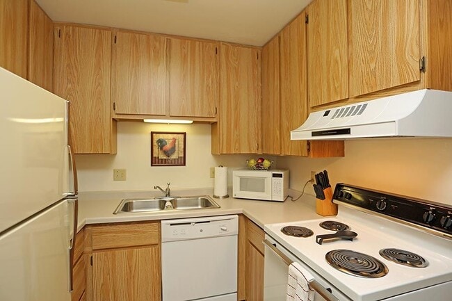 MEADOWBROOK APARTMENTS