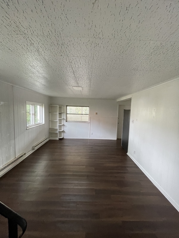 Photo - 3085 Grace St