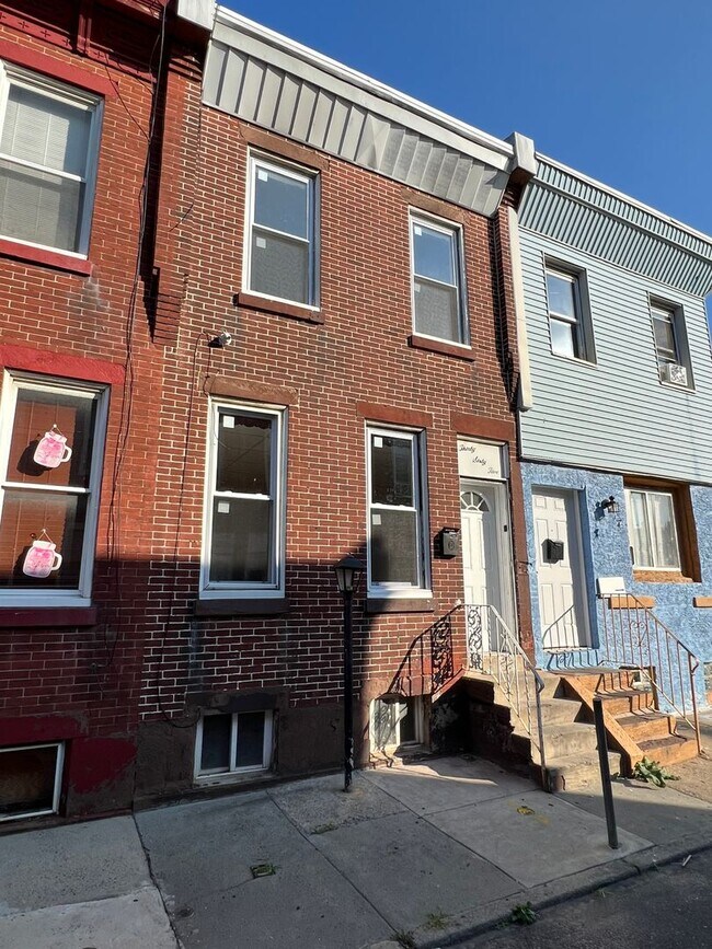 Emerald and Clearfield at-Kensington - Emerald and Clearfield at-Kensington House