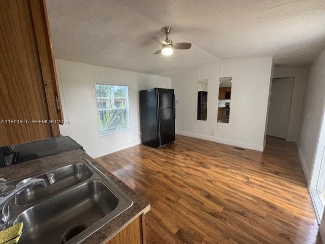 Photo - 5923 Oroverde Blvd