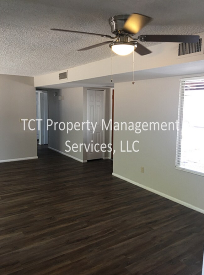 Photo - 3 Bed/ 2 Bath in Dobson Ranch