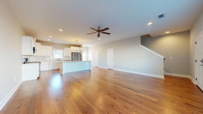 Photo - 2 Story Townhome in Hartbrook, Very Close to HWY280