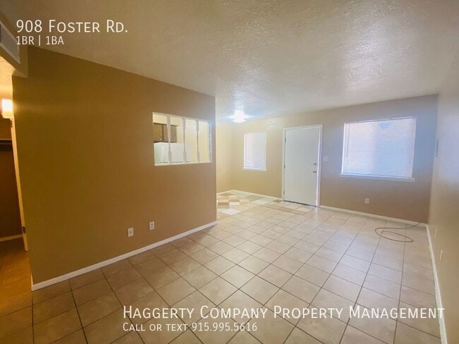 Photo - 908 Foster Rd