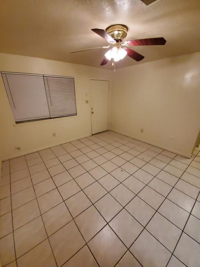 Photo - 2 bedroom /1 bath Fourplex in North Bryan! Available Now!
