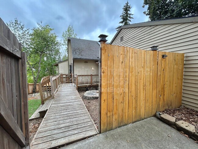 Photo - 4905 SW 152nd Ave