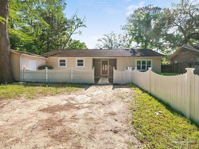 Photo - 609 Dog Track Rd
