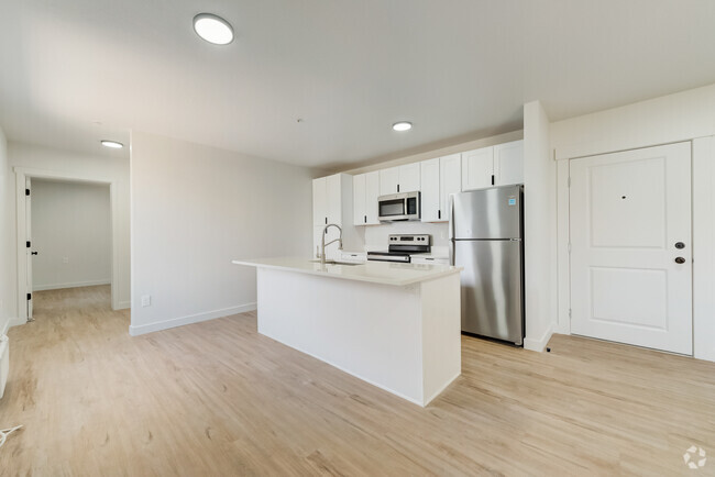 Building Photo - Renovated Apartment in Murray! Unit 302