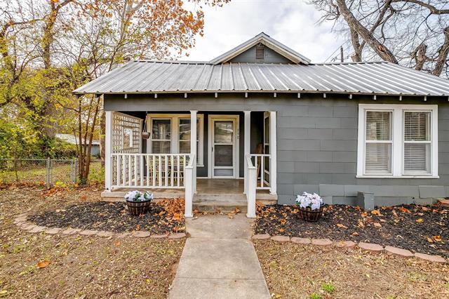 Building Photo - 898 N Neblett Ave Rental
