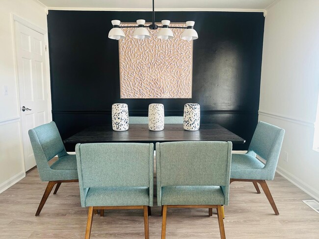 Photo - Overlook Club Apartments