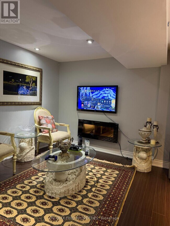 Photo - 85 Gillett Dr