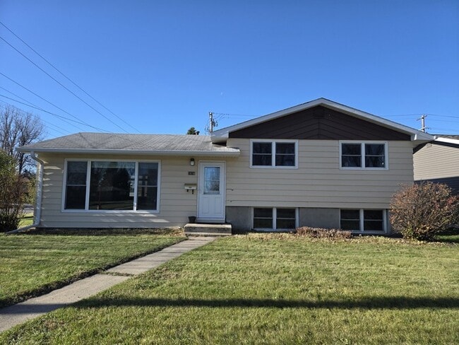 Building Photo - 1618 S 18th St