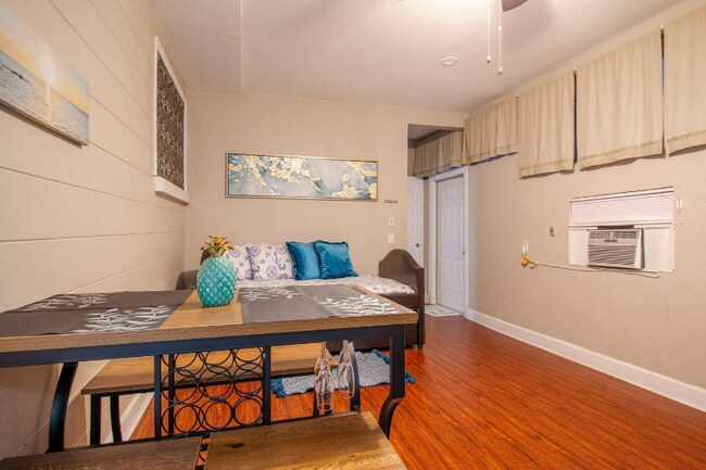 Photo - 1245 Catalpa Ln Unidad 2