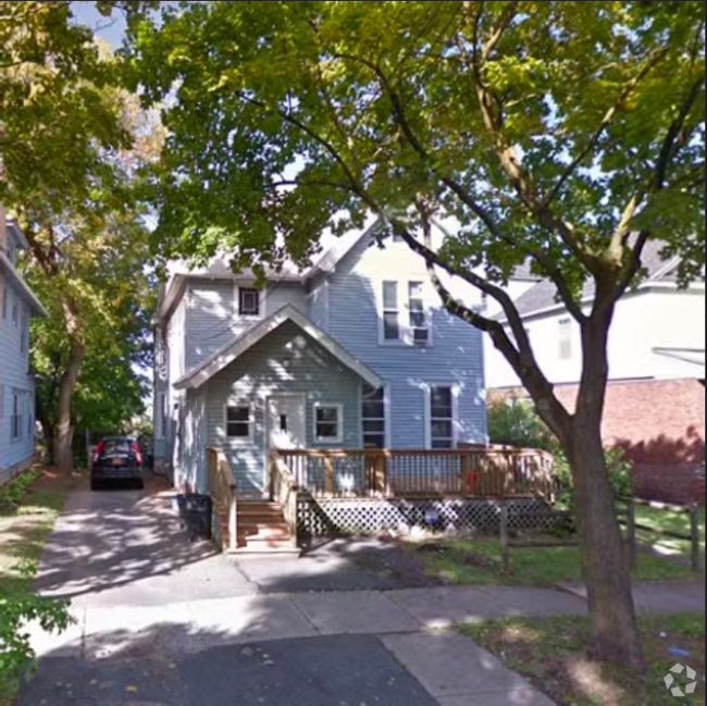 Building Photo - Madison St Rental