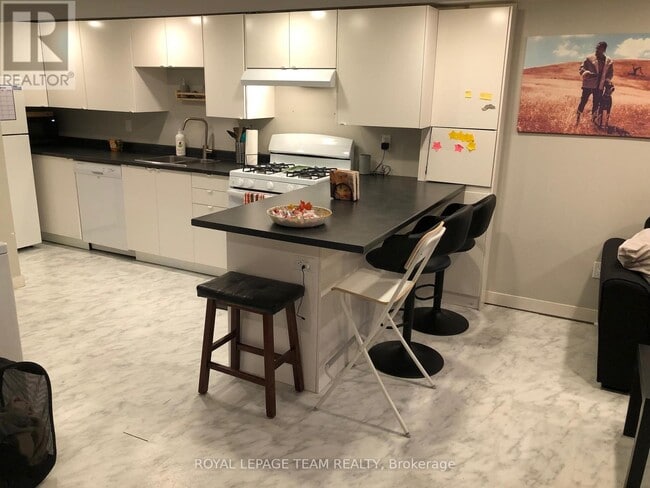 Photo - 1180 Southwood Dr