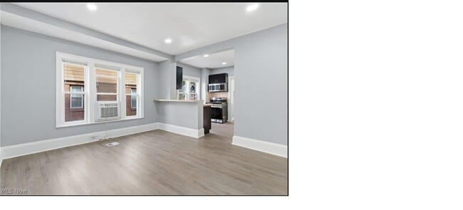 Photo - 3395 Euclid Heights Blvd Unidad 2