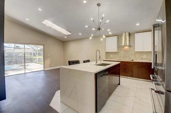 Photo - 8561 Tourmaline Blvd