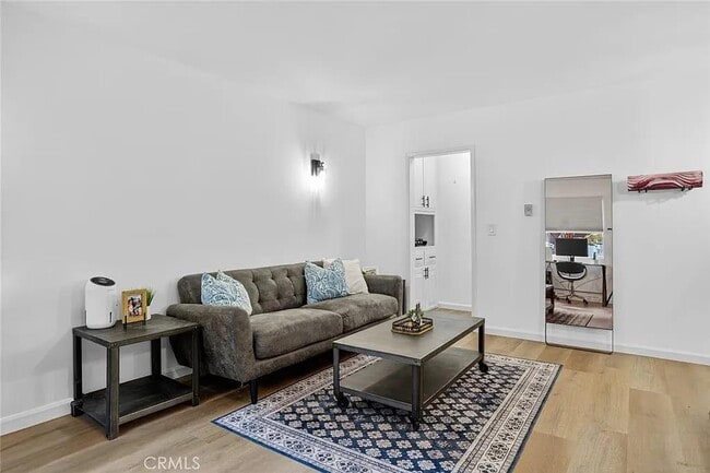 Photo - 901 Linden Ave