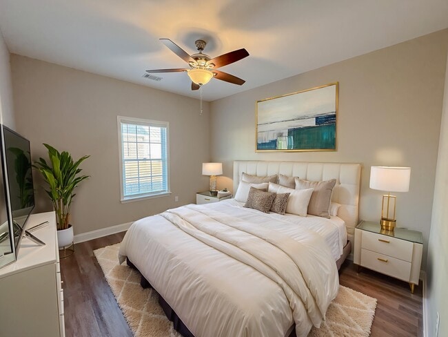 Photo - 104 Waybill Circle