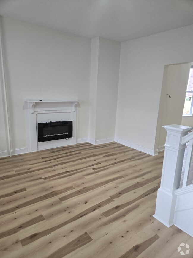 Building Photo - 406 N Felton St Rental