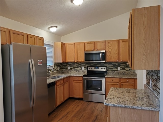 Photo - 814 Holly Farms Dr